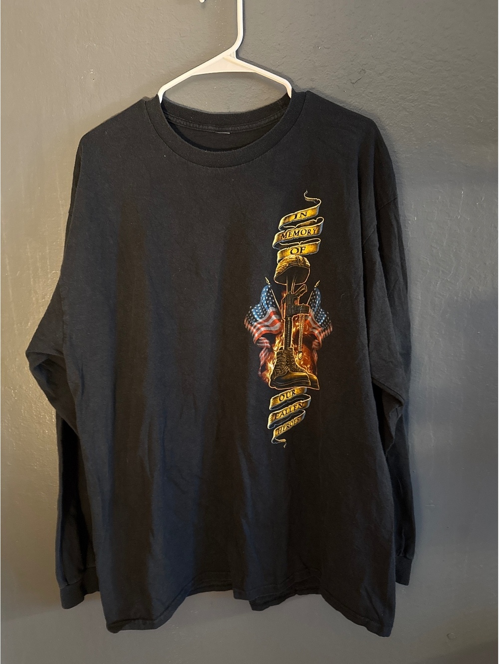 Black Long Sleeve Military Tribute Graphic T-Shirt